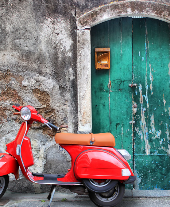 Becoming an Expert on Italy